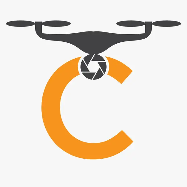 Baş harf C Drone Logosu. Drone Teknoloji Logo İşaretleme Şablonu