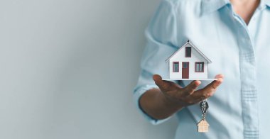 Mali planlama, sorumluluk giderleri ve gelir kavramı. Varlık onayı, araba ve ev almak için satın alma kavramları içeriyor. Ev satın alma listesi ev kredisi vergisi fikirleri.