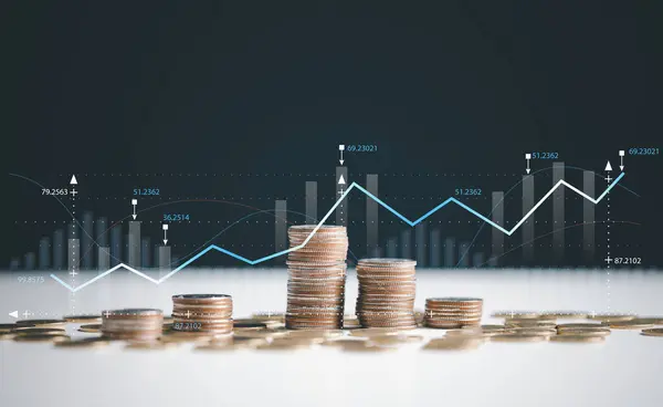Finans ve iş konsepti. Yatırım grafiği ve sıra sıra para artışı, fon için finans ve bankacılık kavramına sahip madeni para. Başarı için adım adım büyüme ve yürüme kavramı.