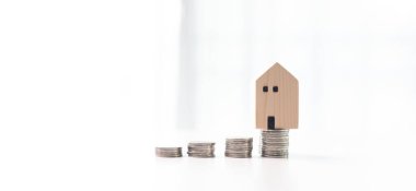 Ev kredileri ve emlak işi kavramı. Emlak yatırımı için bankadan ipotek, konut kredileri ve emlak sektöründe önemli bir finans kavramı. Kopyalama alanı olan pankart.