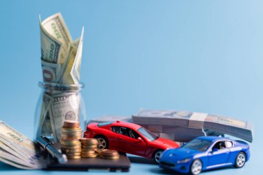 Güvenilir araba sadece iş verimliliğinizi artırmakla kalmayıp, aynı zamanda servetinizi de artırdığı için, yüksek kaliteli arabalara yatırım yapmak akıllıca bir mali karar olabilir. mali, madeni para, araç, iş.