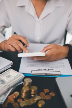 İşletme konsepti finans koruma bürosu yatırım satın alma fikri ev satın alma ve finansal güvenlik sağlama. ikamet acentesi el koruması satın alma sigortası ve elverişli kredi anlaşması.