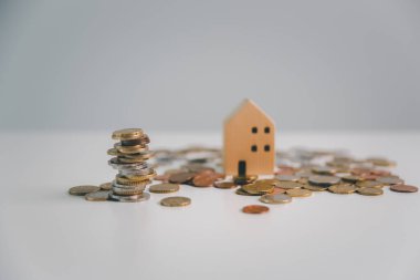 İş konsepti büyümesi stratejik mali yönetim, para yatırımı, yatırım bankası, emlak, ekonomik kalkınma, ev-araba eğitimi, gelir yığını, yatırım ekonomisi...