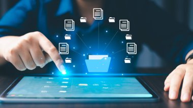 ERP, Elektronik belge yönetim sistemi konsepti, arama ve işletme dosyaları çevrimiçi belge veritabanı, verimli arşiv ve şirket bilgi verileri. Teknoloji dijital varlık yönetimi.