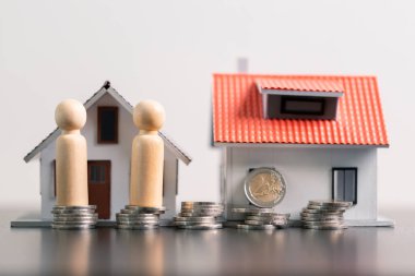 Ticari konsept stratejik mali yönetim para tasarrufu bankanın emlak tasarrufu ekonomik kredi geliştirme büyüme muhasebe satın alma yatırım yatırım ekonomisi teşvik eder