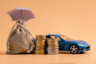 Konsept iş aracı finans koruma bürosu planı yatırım satın alın madeni para arabası satın alın ve fikri finansal güvenceye alın. otomobil acentesi vergisi satın alma sigortası ve elverişli kredi anlaşması