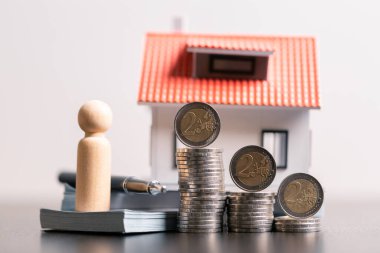 Ticari konsept stratejik mali yönetim para tasarrufu bankanın emlak tasarrufu ekonomik kredi geliştirme büyüme muhasebe satın alma yatırım yatırım ekonomisi teşvik eder