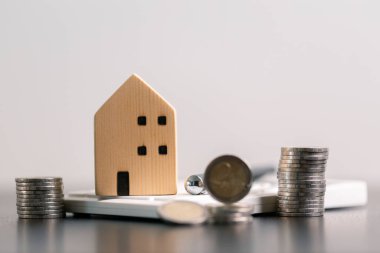 Ticari konsept stratejik mali yönetim para tasarrufu bankanın emlak tasarrufu ekonomik kredi geliştirme büyüme muhasebe satın alma yatırım yatırım ekonomisi teşvik eder