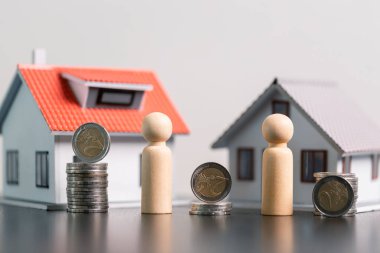 Ticari konsept stratejik mali yönetim para tasarrufu bankanın emlak tasarrufu ekonomik kredi geliştirme büyüme muhasebe satın alma yatırım yatırım ekonomisi teşvik eder