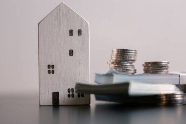 Ticari konsept stratejik mali yönetim para tasarrufu bankanın emlak tasarrufu ekonomik kredi geliştirme büyüme muhasebe satın alma yatırım yatırım ekonomisi teşvik eder