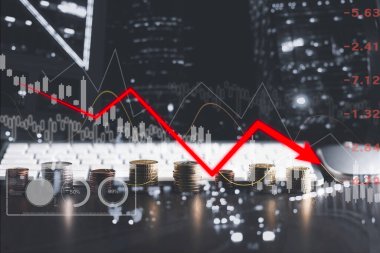 Düşen grafik, grafik, enflasyon, borsa çöküşü, finansal kriz, düşen gelir, düşen GSYİH düşüşü, sermaye azaltımı gibi küresel durgunluğun altını çizerek ekonomik çöküş kavramı.