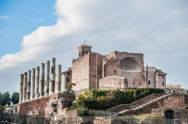 Rzymskie Dziury Ruiny Rzymskiego Imperium Rzymskie Ruiny — Zdjęcie stockowe