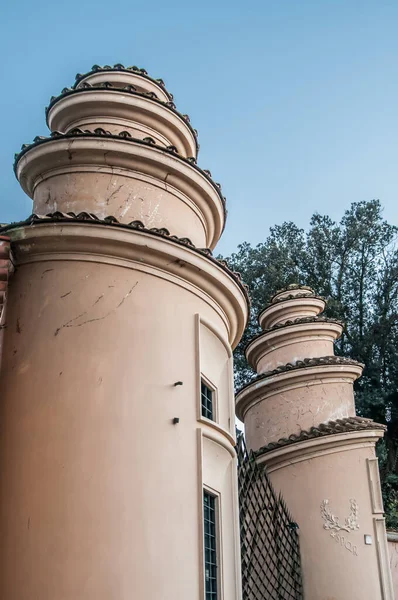 Spiral Building Structures Front Rome Zoo — Stock Photo, Image