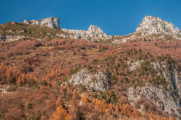 山と自然との美しい風景 — ストック写真
