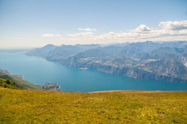 Alp Gölü, Garda Gölü, Dağ Gölü, Uçurum