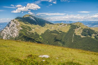 dağların manzarası, dağların manzarası, dağların çayırları