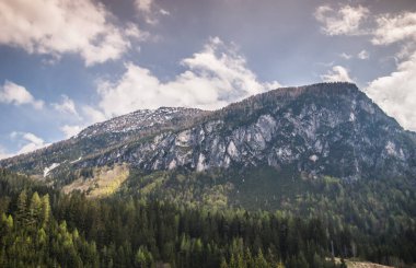 Dağlar ve vadiler, Alpler.