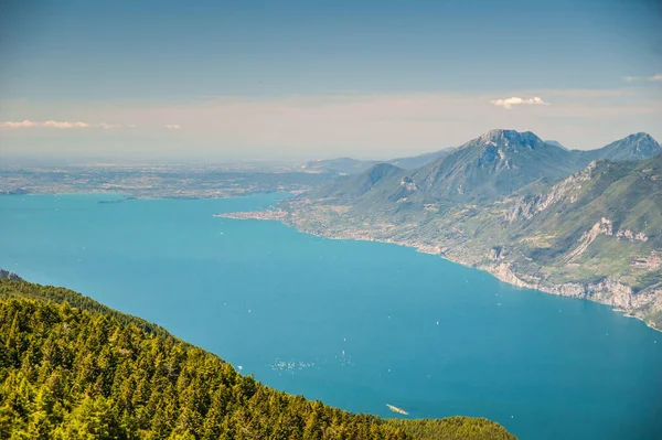 Alp Gölü, Garda Gölü, Dağ Gölü, Uçurum