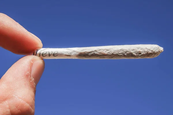 Joint Cannabis Hand — Stock Photo, Image