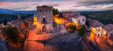 old Town, abandoned baronial palaceold Town, abandoned baronial palace