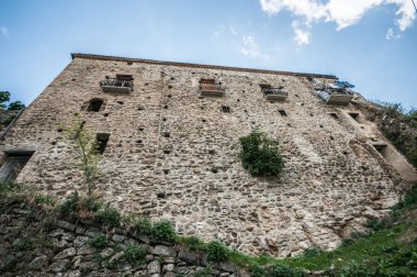 old Town, abandoned baronial palace