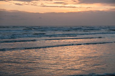 Akdeniz sunrise adlı