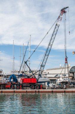 İskele, rıhtımda tekneler