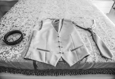 Damat kıyafeti, erkek kıyafeti.