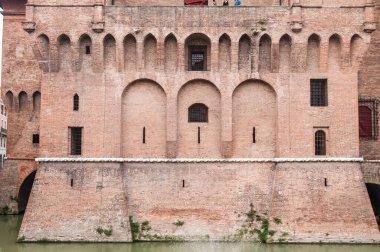 ferrara castle,este's fortress