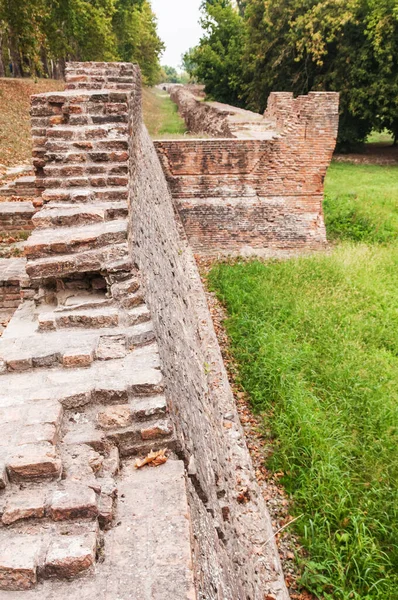 Ruïnes Van Romeinse Muur Romeinse Ruïnes — Stockfoto