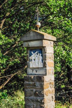 Parktaki Katolik anıtı