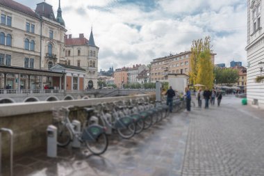 Slovenya, Ljubljana - 7 Ekim 2018: Ljubljana şehir merkezindeki ana meydan.