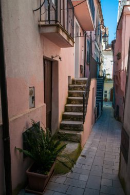 Maratea küçük sokakları ve panoramik manzaralar