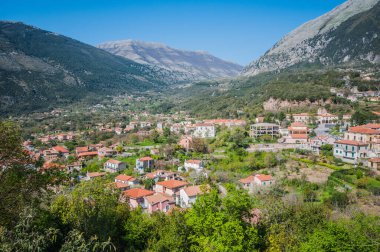 Maratea küçük sokakları ve panoramik manzaralar