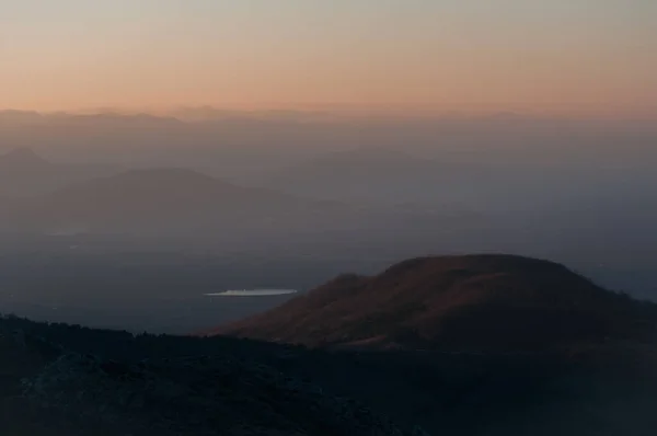 Uitzicht Vanaf Top Van Berg Bij Zonsondergang — Stockfoto