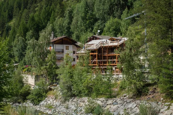 Trähus Uppbyggnad Alpina Dalar — Stockfoto