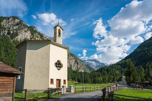 Dettagli Villaggio Montagna Nelle Alpi Italiane — Foto Stock