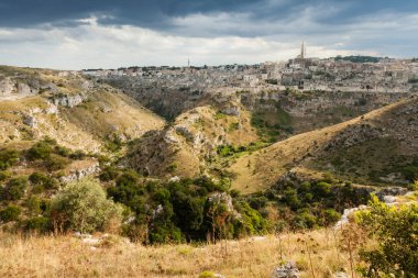 Mağaralardan Matera 'nın öğleden sonra manzarası