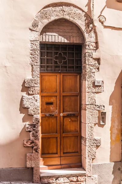 Tür Historischen Zentrum Einer Mittelalterlichen Stadt Umbrien Italien — Stockfoto