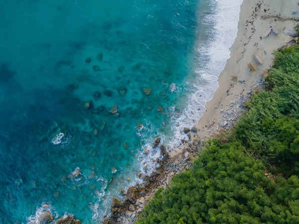 Аэрофото Скалы Тропеа Прозрачной Голубой Воды — стоковое фото
