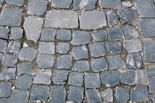 Yolun Asfaltlandığı Eski Taş Kaldırım Taşları — Stok fotoğraf