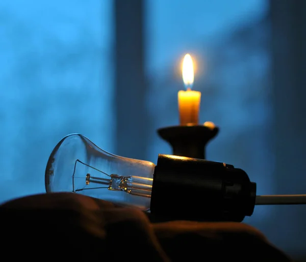 Der Dunkelheit Wenn Keinen Strom Gibt Wird Eine Kerze Angezündet — Stockfoto