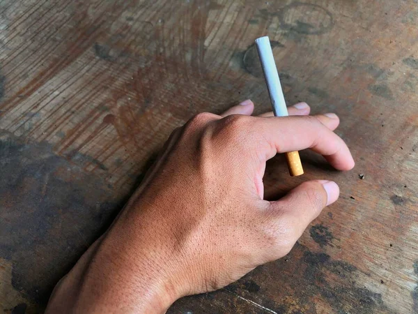 Cigarro Palma Mão — Fotografia de Stock