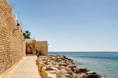 Hammamet, Tunus - Ekim 2022: Tarihi şehir merkezinde güzel manzara