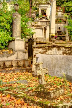 Pre Lachaise manzarası Paris 'te bir mezarlıktır. Resmi adı Doğu Mezarlığı. Burası Fransız başkentindeki en büyük mezarlık..