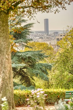 Pre Lachaise manzarası Paris 'te bir mezarlıktır. Resmi adı Doğu Mezarlığı. Burası Fransız başkentindeki en büyük mezarlık..