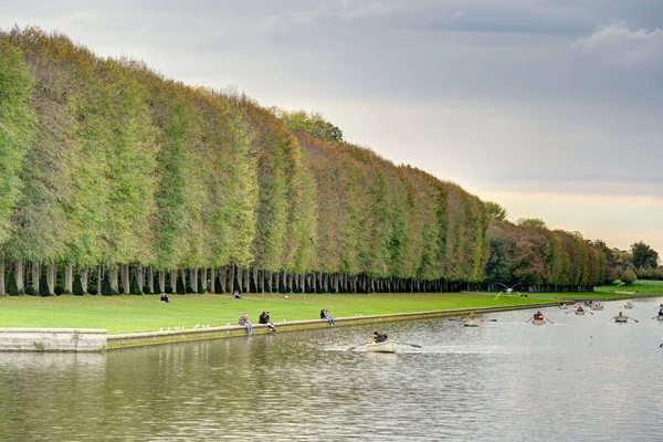 Versailles Frankreich November 2022 Schloss Und Gärten Bei Bewölktem Wetter lizenzfreie Stockbilder