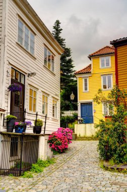 Bergen, Norrway - Ağustos 2022: Yaz mevsimi, HDR İmaj Tarihi Sanayi