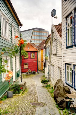 Bergen, Norrway - Ağustos 2022: Yaz mevsimi, HDR İmaj Tarihi Sanayi