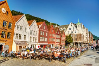 Bergen, Norrway - Ağustos 2022: Yaz mevsimi, HDR İmaj Tarihi Sanayi